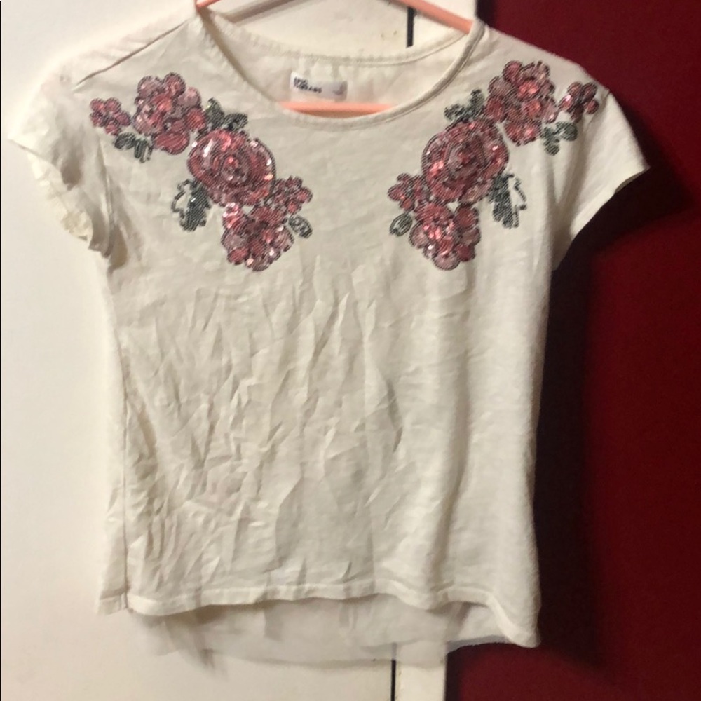 Cute beige flower top